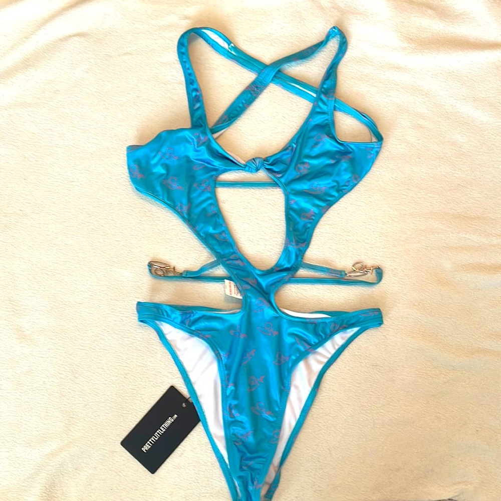 NWT Pretty Little Thing cutout one piece